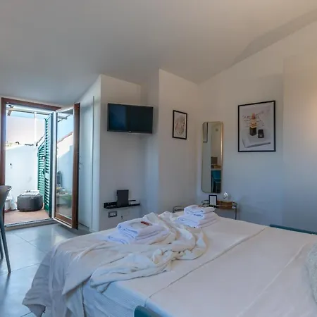 Pearl N°5 Апартаменти